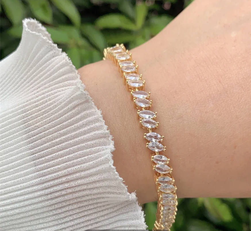 Glint Chain