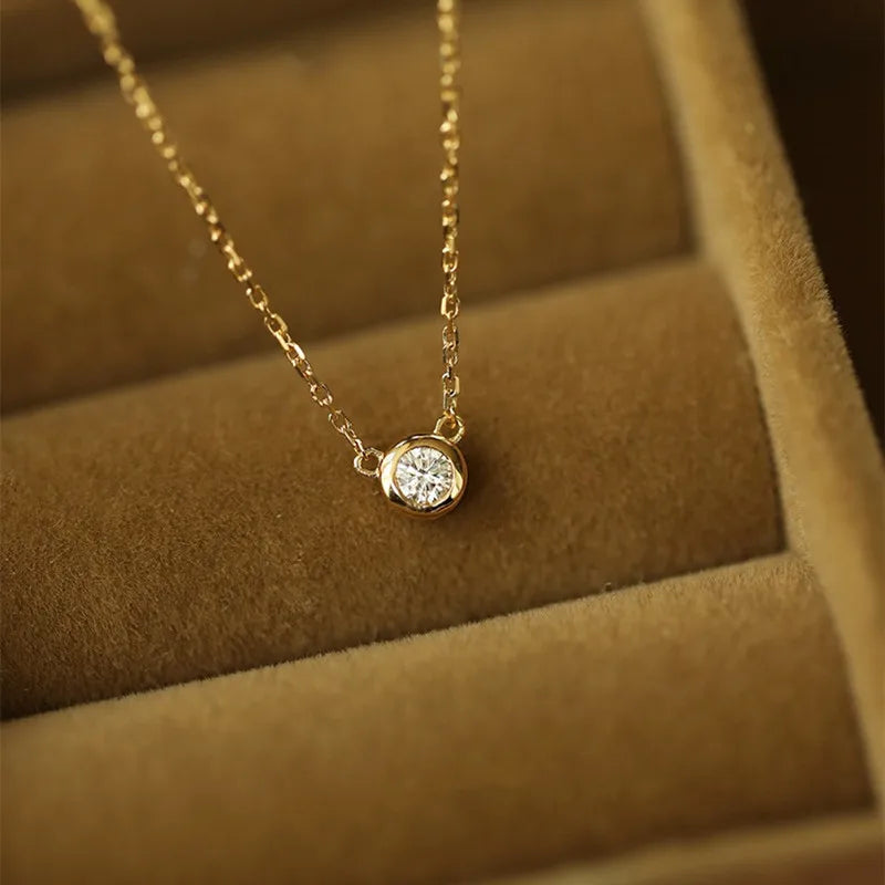 One Zircon Pendant Necklace