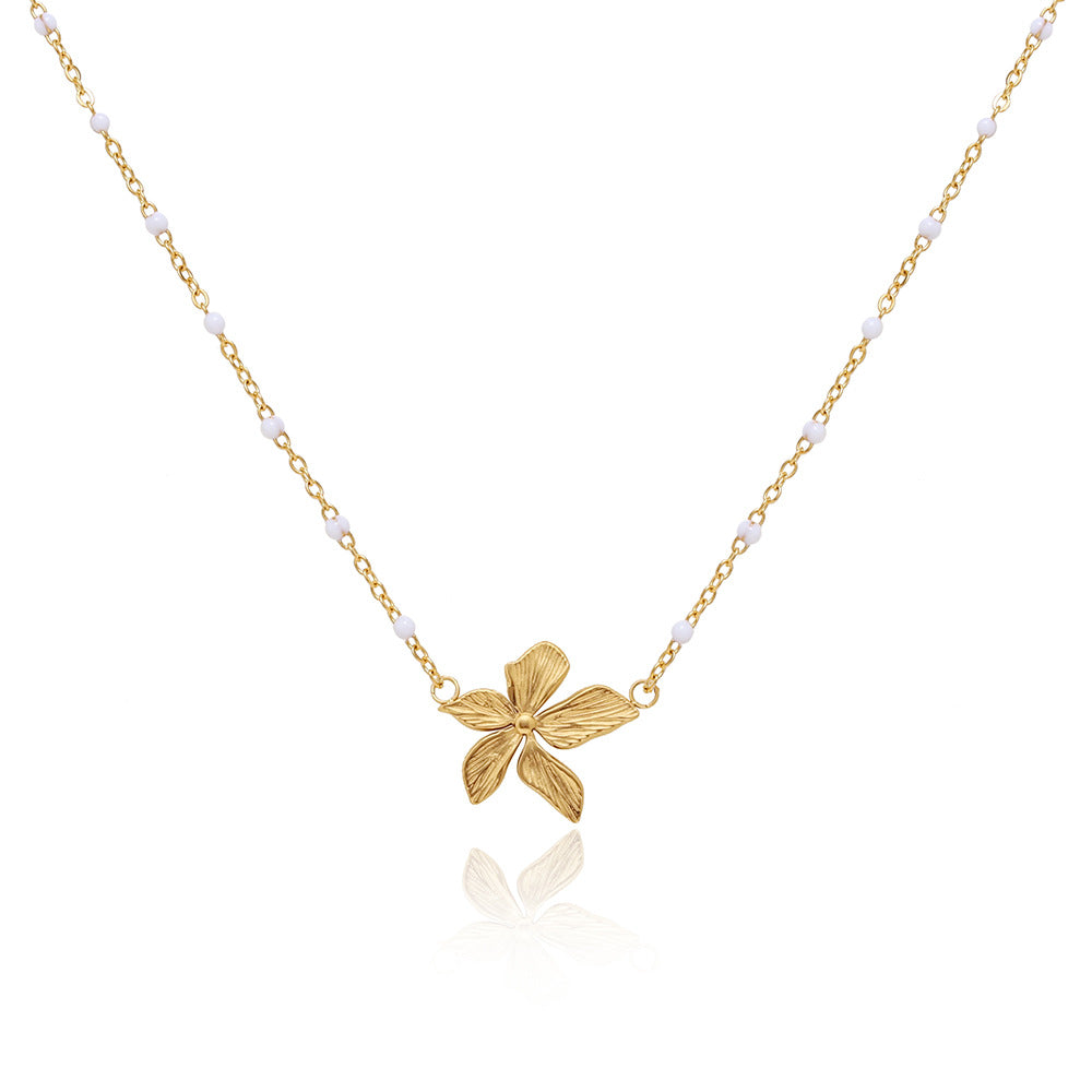 Soft Bloom Necklace