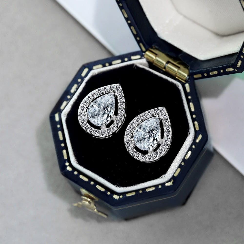 Gigi studs