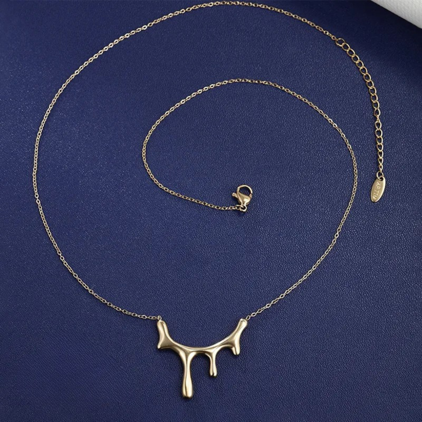 Melting Gold Necklace