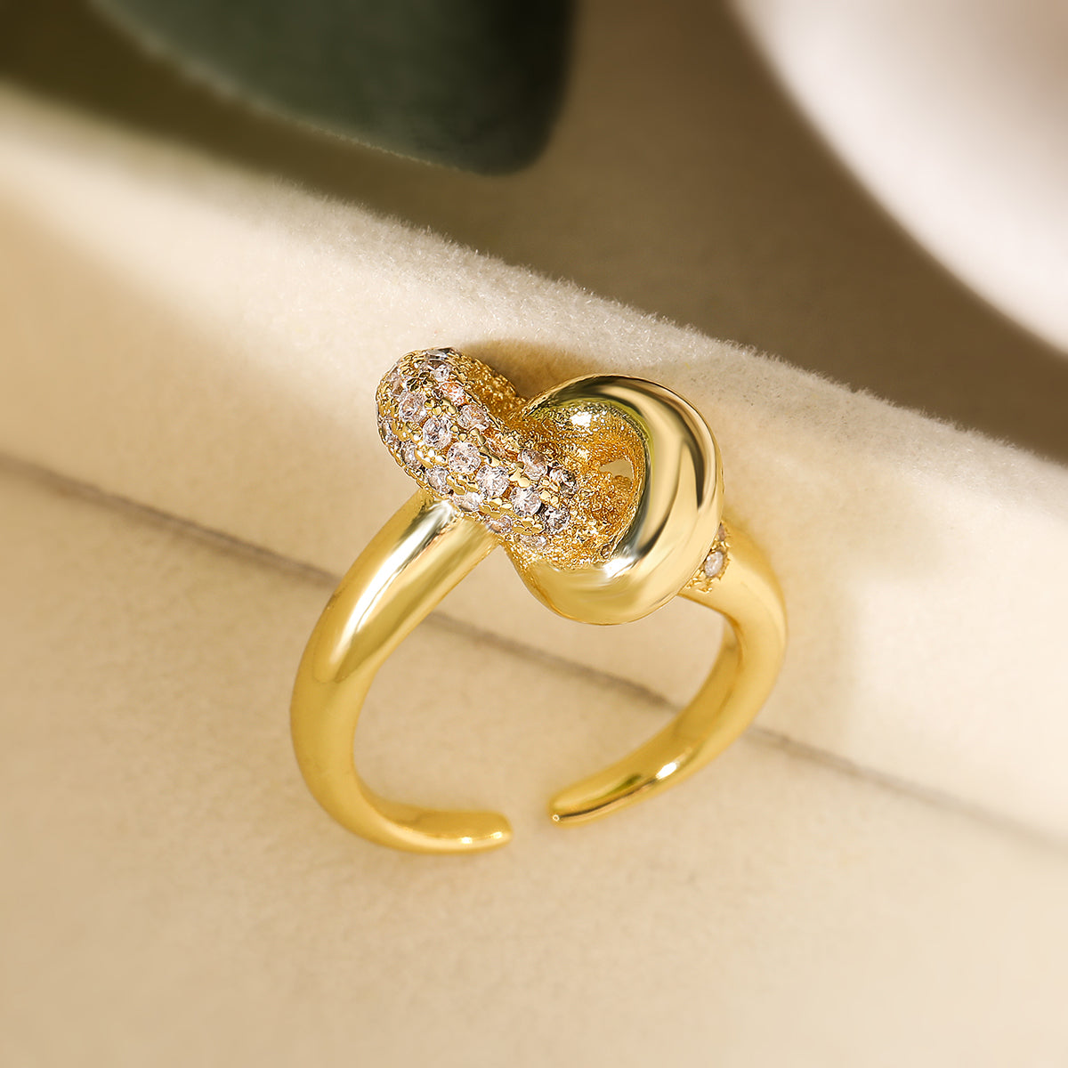 Lovebeam Gold Ring